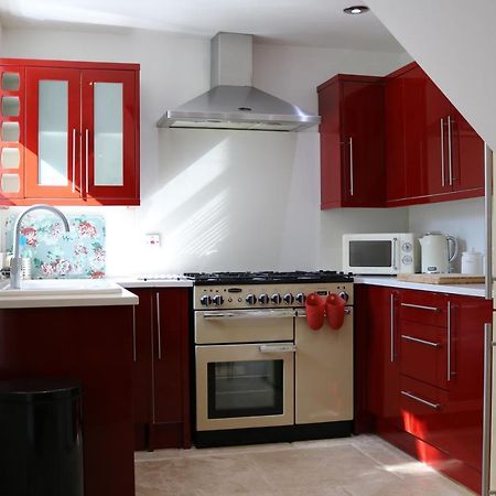 Large Cottage, 3 Beds All En-Suite, Small Village Location Overlooking Mousehole Пензанс Екстериор снимка